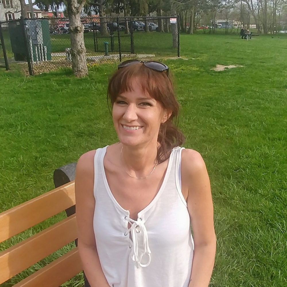 Meet your Posher, Elizabeth